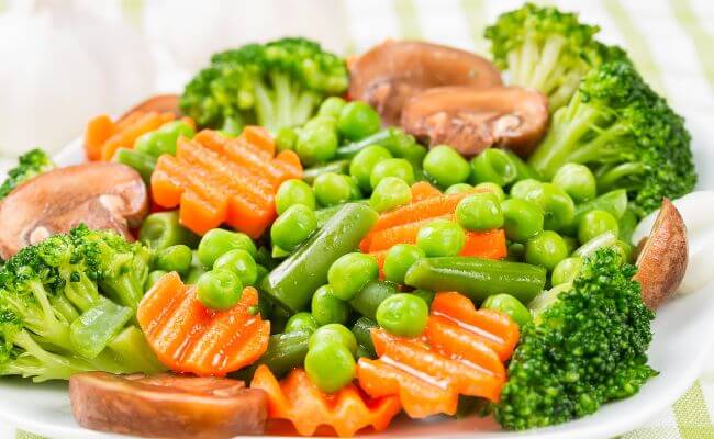 비타민과 미네랄이 풍부하여 활성 산소를 제거하는 항산화 성분이 풍부한 탈모에 좋은 음식, 녹황색 채소